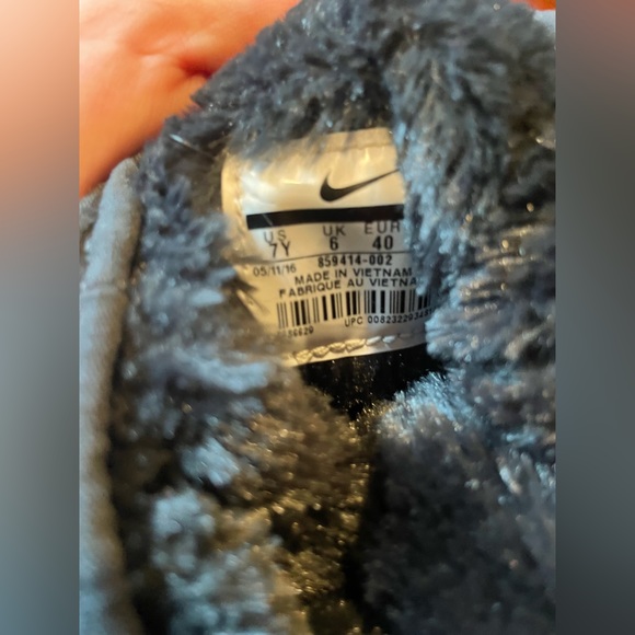 Nike Roshe Run High Sneaker boot discontinued lined Size 8.5 - Picture 3 of 6